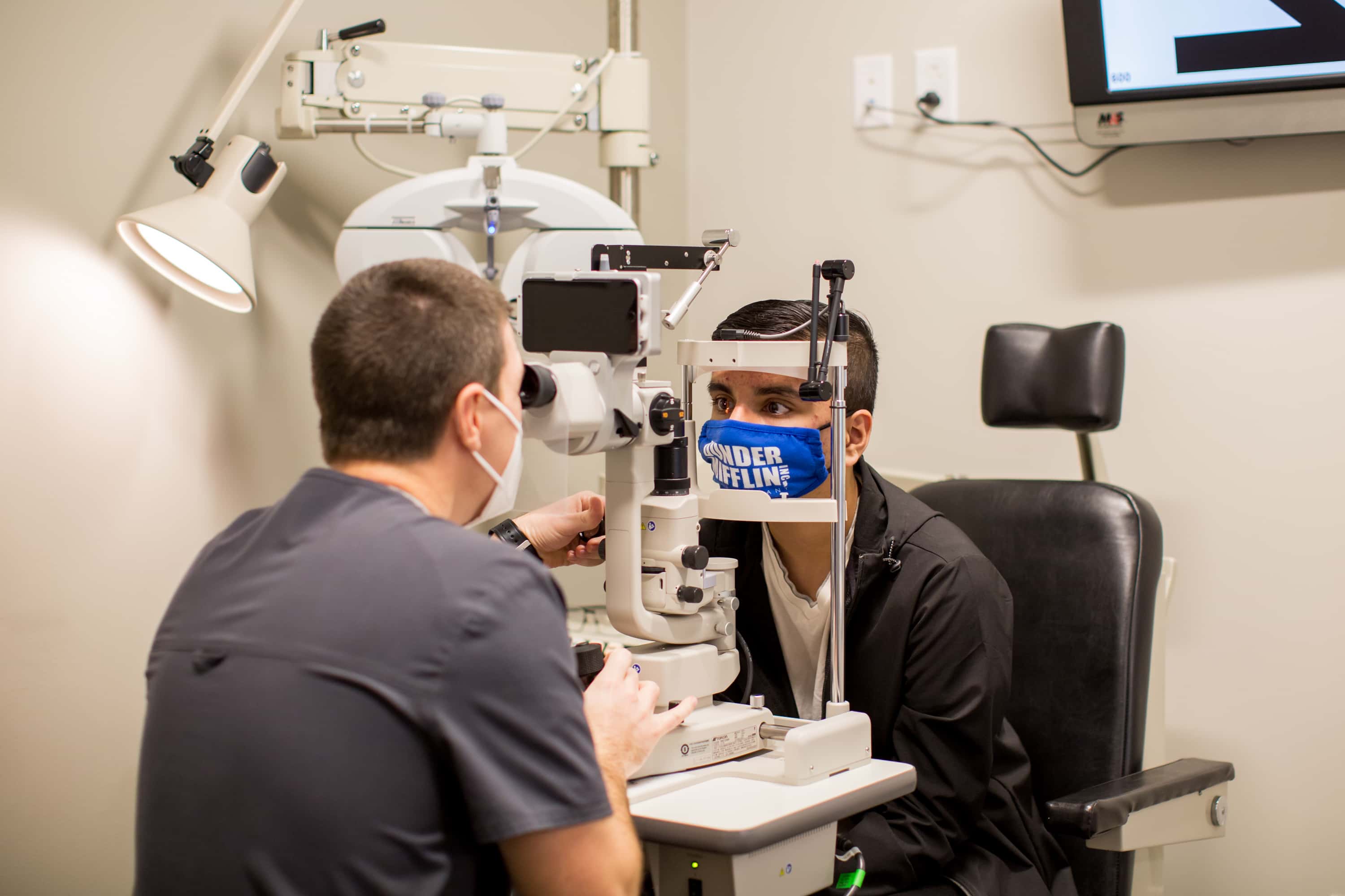 eye-exam with a patient